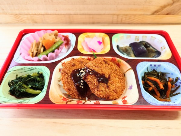 味噌カツ♡茄子のおひたし♡鶏と蓮根の炒り煮サムネイル