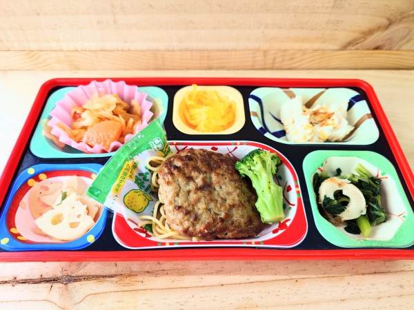 ハンバーグ〜おろしポン酢〜♡ポテトサラダ🥗トマト煮🍅サムネイル